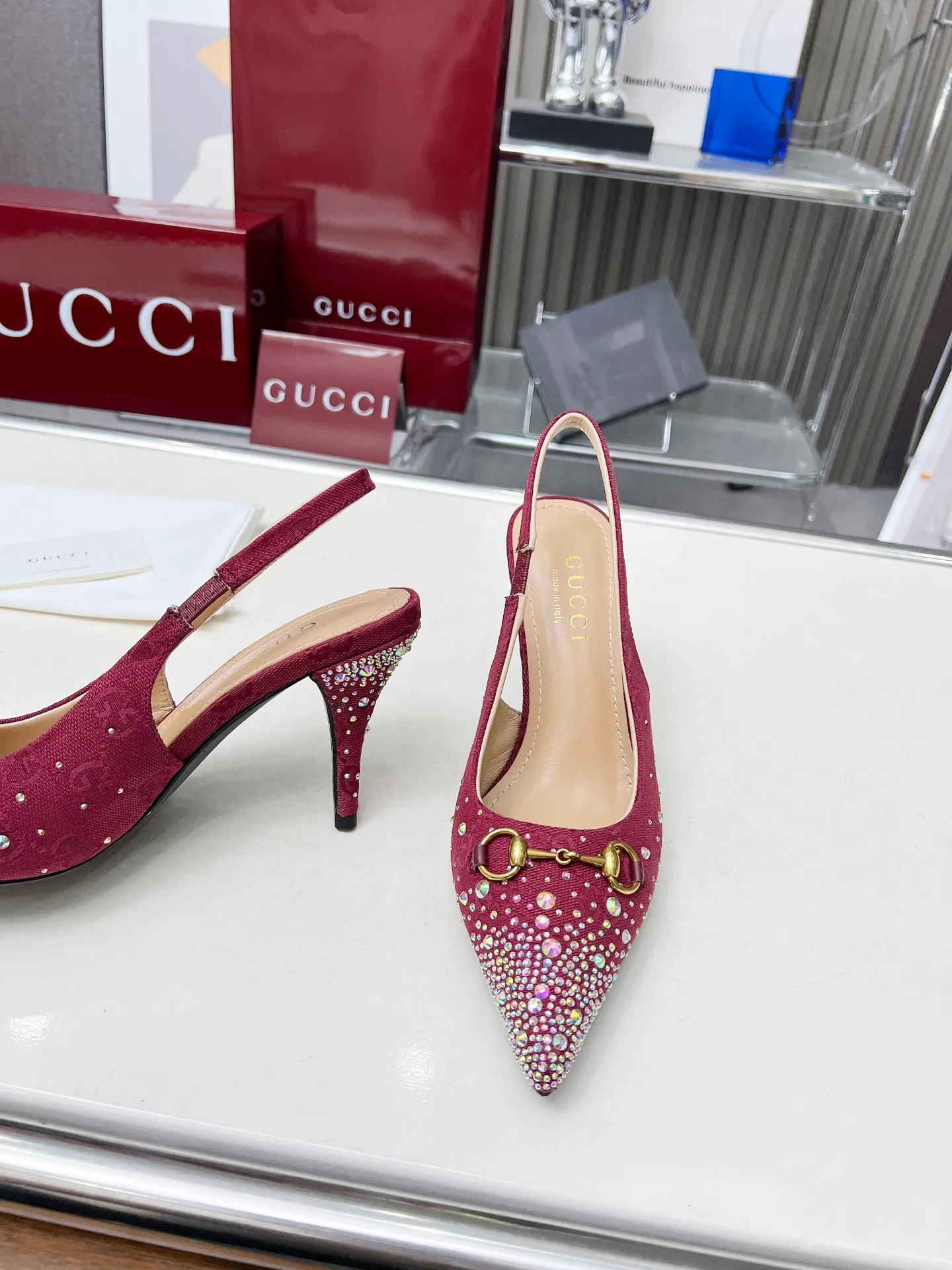 👟👟Ex-factory price 420👟👟 Genuine leather sole +40 Original quality gucci 2025 spring and summer new rhinestone high heels, top quality for sale, purchased authentic developed original hot-drilled process classic double G presbyopic surface, lining sheepskin with Italian original board material and craftsmanship are the same as the original! Code number: 35-42,